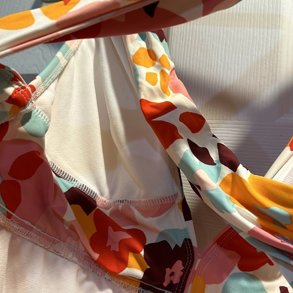 NWT! Sea Angel Potpourri Floral Cross Back One Piece Swimsuit M bathing suit - Picture 8 of 9